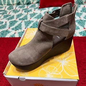 Yellow Box Balera shoes/booties, brand new in box